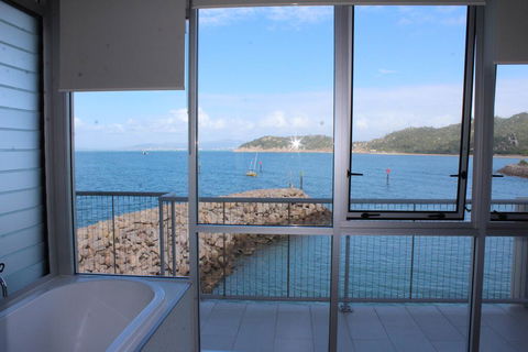 Unit 3302 One Bright Point - Accommodation Yamba 2