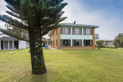 Unit 4 Orana - Accommodation Yamba 3