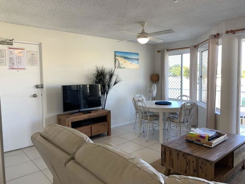 Unit 6 'mainsail Apartments' Free Wifi! - Accommodation Yamba 2