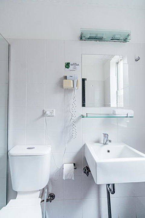 UNO Hotel Sydney - Accommodation Yamba 3