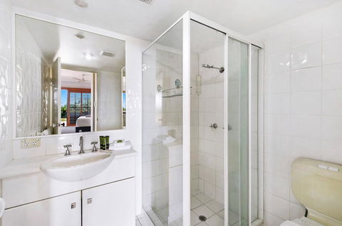 Unrivaled Ocean And City Views From Resort Style 3bed With Garden - Accommodation Yamba 2