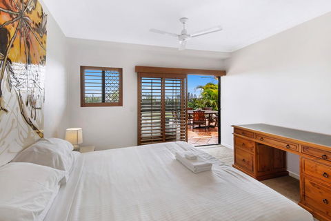 Unrivaled Ocean And City Views From Resort Style 3bed With Garden - Accommodation Yamba 3