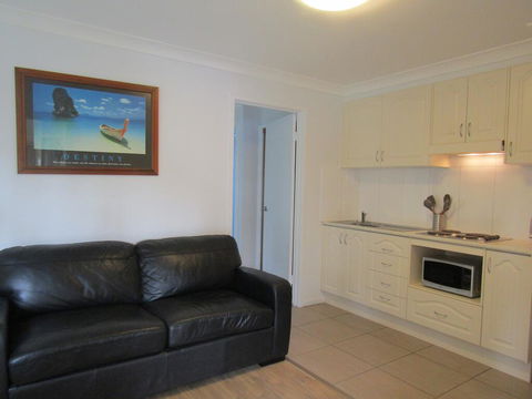 Upper Hunter Annex - Accommodation Yamba 0