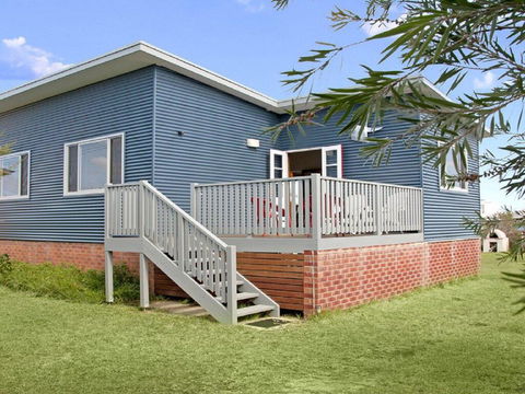 Urchins - Funky Comfort And Style - Accommodation Yamba 0