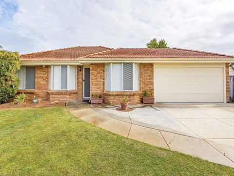 Varuna Stay - Accommodation Yamba 1