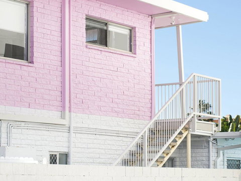 Ventura Beach Motel 2 Bed Poolside - Unit 4 - Accommodation Yamba 3