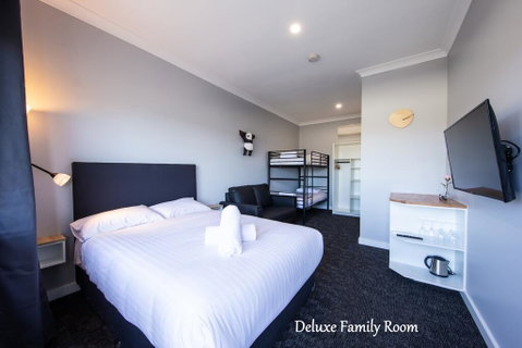 Vikas - Accommodation Yamba 1
