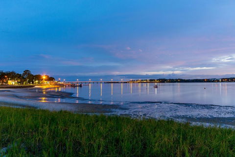 Views, Pool, Air Conditioning - Karoonda Sands Welsby Pde, Bongaree - Accommodation Yamba 2