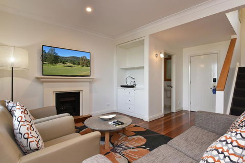 Villa 2br Grange Resort Condo Located Within Cypress Lakes Resort (nothing Is More Central) - Accommodation Yamba 2