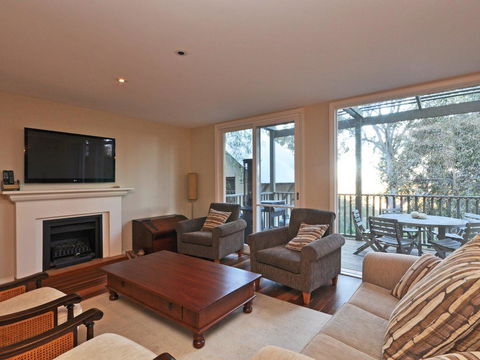 Villa 3br Vista Resort Condo Located Within Cypress Lakes Resort (nothing Is More Central) - Accommodation Yamba 3