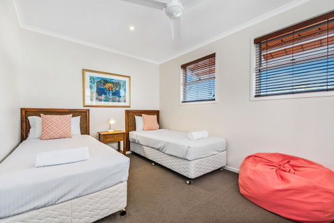 Villa Aqua - Accommodation Yamba 2