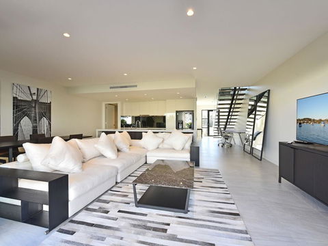 Villa Capri Waterside At Trinity Point - Accommodation Yamba 1