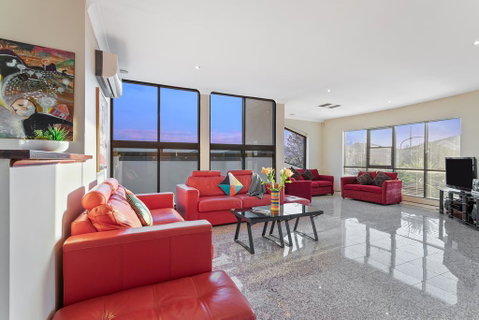 Villa De Marseilles - Melbourne - Accommodation Yamba 3