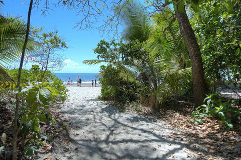 Villa Del Mar - Port Douglas - Accommodation Yamba 1