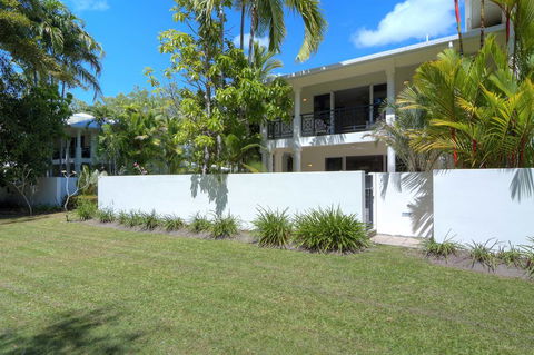 Villa Del Mar - Port Douglas - Accommodation Yamba 0