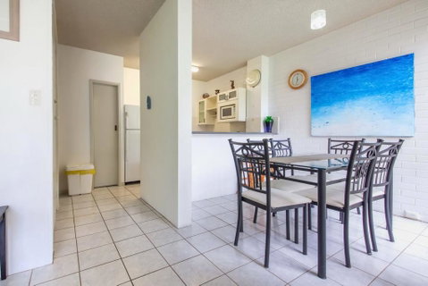 Villa Ellisa, Unit 1/10 Columbia Close - Accommodation Yamba 3