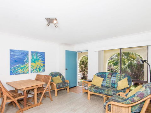 Villa Manyana Unit 28 - Accommodation Yamba 3