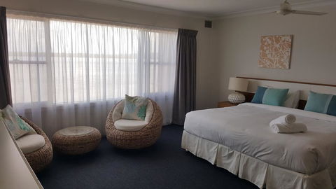 Villa Riviera On River Front - Accommodation Yamba 2
