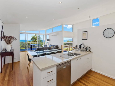 VILLA SARINA - Beautiful Villa In Skenes Creek - Accommodation Yamba 2