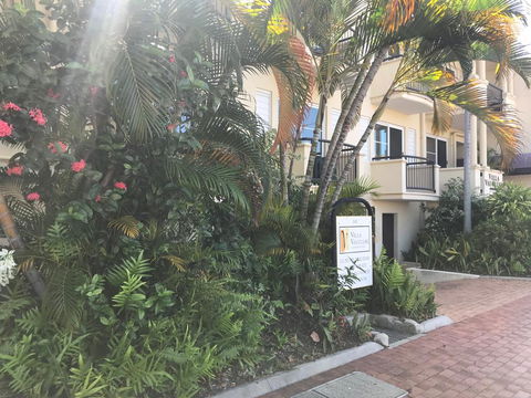Villa Vaucluse Apartments - Accommodation Yamba 0