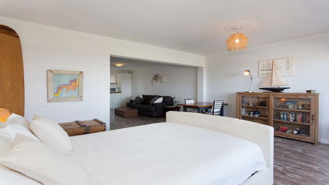 Vista Fremantle - Apartment With A View - Accommodation Yamba 3