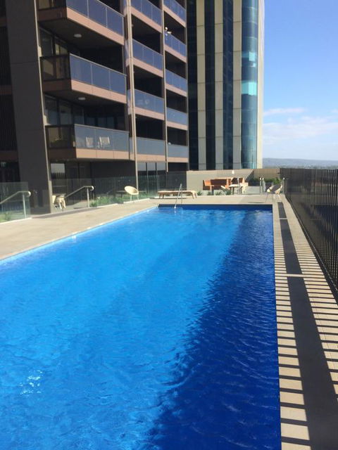 VUE Penthouse On King William - Accommodation Yamba 3
