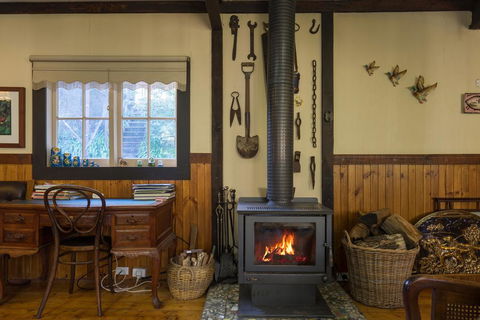 Walhalla Coach House - Accommodation Yamba 2