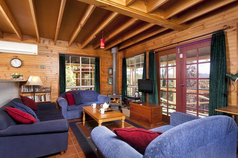 Wallaby Leap - Accommodation Yamba 0