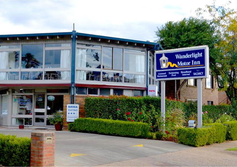 Wanderlight Motor Inn - Accommodation Yamba 0