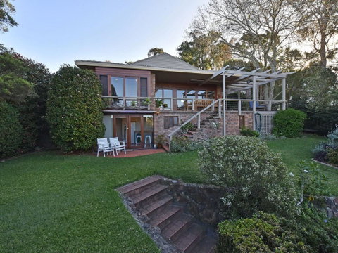 Wangi Waterfront Delight Estate - Waterfront Reserve Home - Accommodation Yamba 2