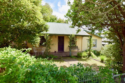 Waragil Cottage - Original Settler's Home - Accommodation Yamba 0