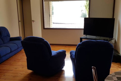 Warmont Apartments Self Contained Home - Accommodation Yamba 3