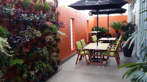 Warners Bay Hotel - Accommodation Yamba 1