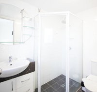 Warringa Surf Holiday Apartments - Accommodation Yamba