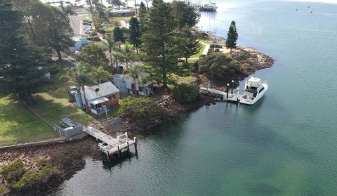 Waterfront Cottages - Accommodation Yamba 0