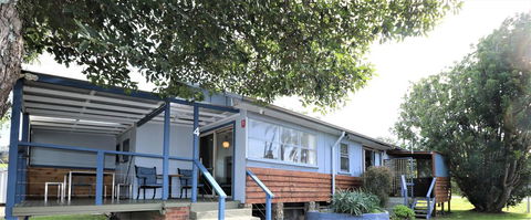 Waterfront Cottages - Accommodation Yamba 1