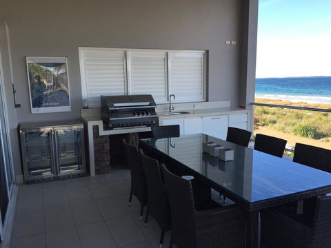 Waterfront Dream Vincentia - Accommodation Yamba 1