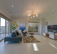 Waterfront Grand Villa for Big Group - Accommodation Yamba
