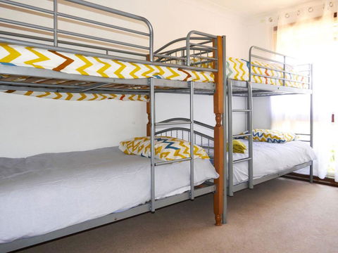 Waterfront Haven With Jetty, Mooring And WiFI - Accommodation Yamba 2