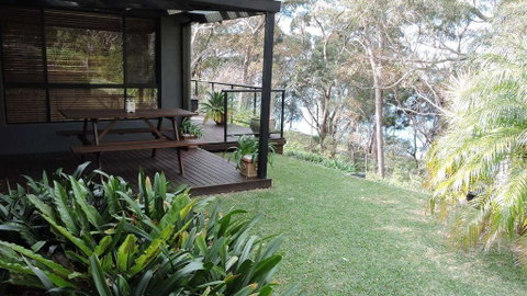 Waterfront Jervis Bay Escape Cooinda - Accommodation Yamba 3