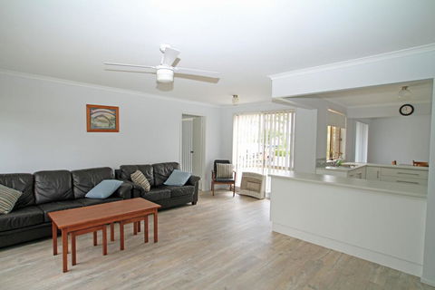 Waterfront On Plover - Accommodation Yamba 1