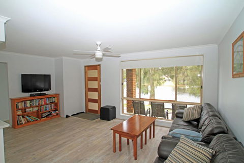 Waterfront On Plover - Accommodation Yamba 2