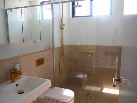 Waterfront Quiet Room - Accommodation Yamba 2