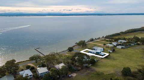 Waterfront Sanctuary - Raymond Island Getaway - Accommodation Yamba 0