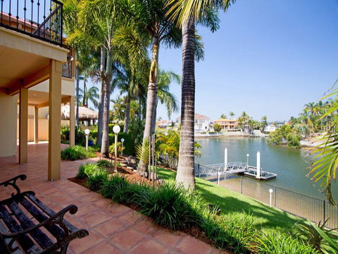 Waterfront Sorrento - Accommodation Yamba 0