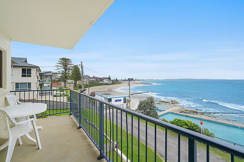 Waterfront Unit, Unit 2 - Accommodation Yamba 1