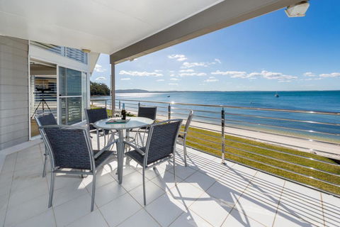 Waterfront Wonderland Foreshore Drive 41 - Accommodation Yamba 1