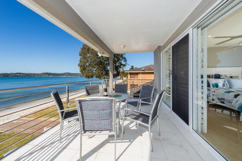 Waterfront Wonderland Foreshore Drive 41 - Accommodation Yamba 2