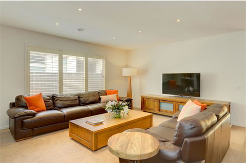 Newington Lakehouse - Accommodation Yamba 9
