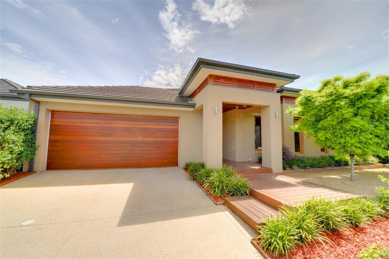Newington VIC Accommodation Yamba